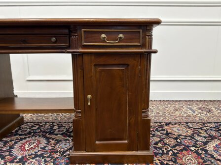 Klassiek-Engels-Antiek-Oud-Vintage-Chesterfield-Bureau-Desk-Zwart-Leder
