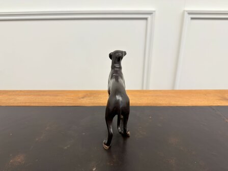Klassieke-bronze-beeld-standbeeld-hazewind-hond-greyhound-3