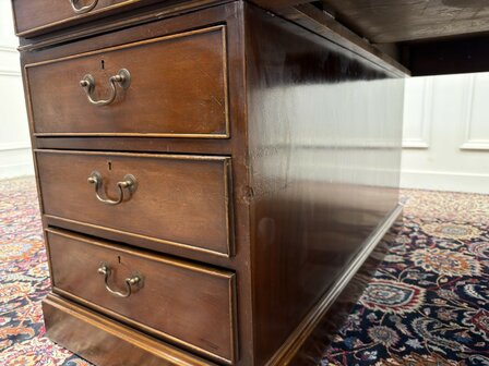 Groot-Klassiek-Engels-Antiek-Oud-Vintage-Chesterfield-Bureau-Desk-Partnerdesk-Groen-Leder-Ingelegd