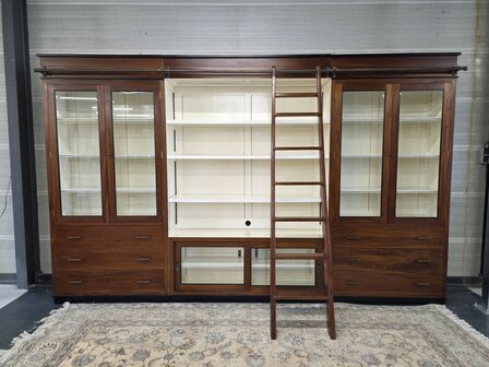 Klassiek-Antiek-Oud-Engels-Chesterfield-Vintage-Art-Deco-Boekenkast-Bibliotheekkast-Kast-met-Ladder-Trap