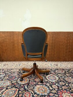 Klassiek-Oud-Antiek-Italiaans-Chesterfield-Vintage-Bureaustoel-Captian-Chair-Zwart-Leder