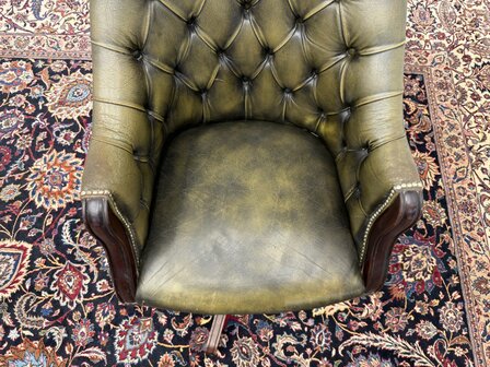 Klassiek-Antiek-Oud-Engels-Chesterfield-Vintage-Bureaustoel-Director-Chair-Olijfgroen-Leder
