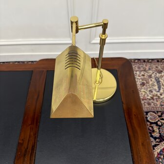 Klassieke-Bureaulamp-notaris-lamp-bankierslamp-messing-glazend-1