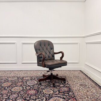 Klassiek-Antiek-Engels-Oud-Chesterfield-Bureaustoel-Desk-President-Chair-Bruin-Leder