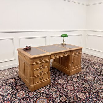 Klassiek-Antiek-Engels-Oud-Chesterfield-Teakhouten-Teak-Bureau-Bruin-Leder