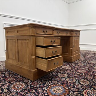 Klassiek-Antiek-Engels-Oud-Chesterfield-Teakhouten-Teak-Bureau-Bruin-Leder
