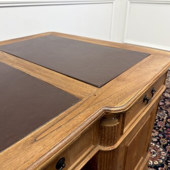 Klassiek-Antiek-Engels-Oud-Chesterfield-Teakhouten-Teak-Bureau-Bruin-Leder