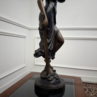 Klassiek-Bronzen-Beeld-Vrouw-Justitia-Lady-Justice