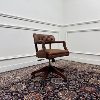 Klassiek-Engels-Antiek-Oud-Vintage-Wade-Chesterfield-Bureaustoel-Captain-Chair-Bruin-Leder-6