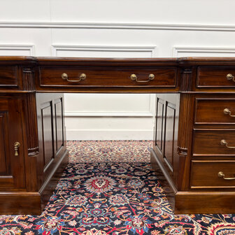 Klassiek-Engels-Oud-Antiek-Vintage-Chesterfield-Bureau-Desk-Groen-Leder
