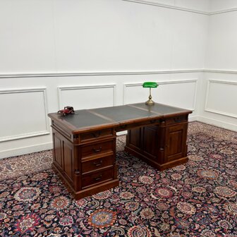 Klassiek-Engels-Oud-Antiek-Chesterfield-Vintage-Bureau-Desk-Partnerdesk-Zwart-Leder
