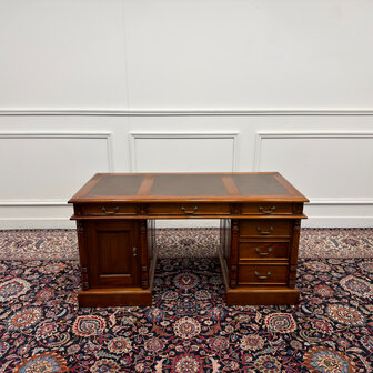 Klassiek-Engels-Antiek-Oud-Vintage-Chesterfield-Bureau-Desk-Bruin-Leder