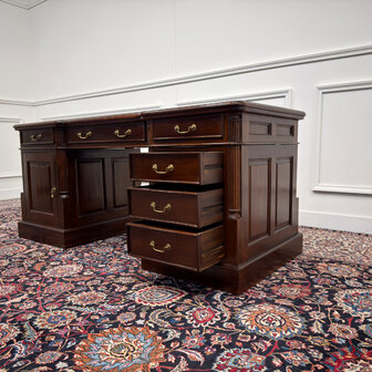 Klassiek-Antiek-Engels-Oud-Vintage-Chesterfield-Bureau-Desk-Groen-Leder