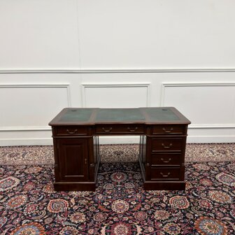 Klassiek-Antiek-Engels-Oud-Vintage-Chesterfield-Bureau-Desk-Groen-Leder