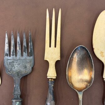 Antiek-bestek-mes-vork-lepel-parelmoer-zilver-hoorn-3