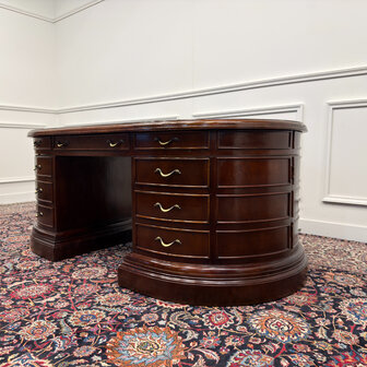Klassiek-Engels-Antiek-Oud-Vintage-Chesterfield-Groot-Ovaal-Bureau-Desk