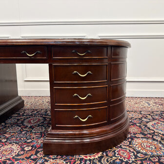 Klassiek-Engels-Antiek-Oud-Vintage-Chesterfield-Groot-Ovaal-Bureau-Desk