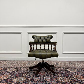 Klassiek-Engels-Antiek-Oud-Vintage-Chesterfield-Bureaustoel-Captain-Chair-Groen-Leder