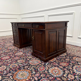 Klassiek-Engels-Antiek-Oud-Vintage-Chesterfield-Bureau-Desk-Groen-Leder-6