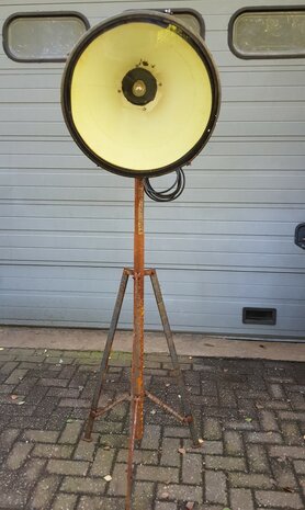 Grote-oude-industriele-vloerlamp-staandelamp-vintage-retro-4