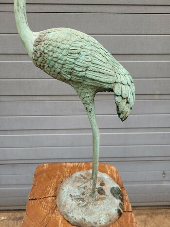Kraanvogel-standbeeld-van-brons-kunstwerk-brons-tuinbeeld-7