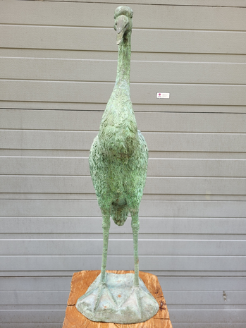 Bronze-standbeed-kunstwerk-Reiger-brons-tuinbeeld-3
