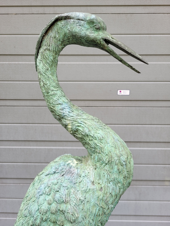 Bronze-standbeed-kunstwerk-Reiger-brons-tuinbeeld-6