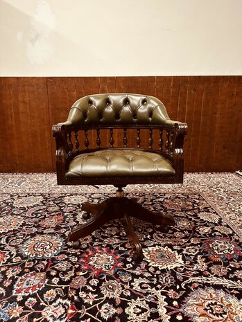 Antiek-Klassiek-Engels-Chesterfield-Bureaustoel-Captain-Chair-2