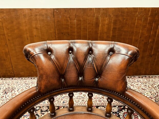 Klassiek-Engels-Antiek-Chesterfield-Bureaustoel-Captain-Chair