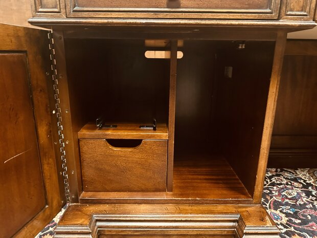 Klassiek-Antiek-Engels-Thomasville-Bureau