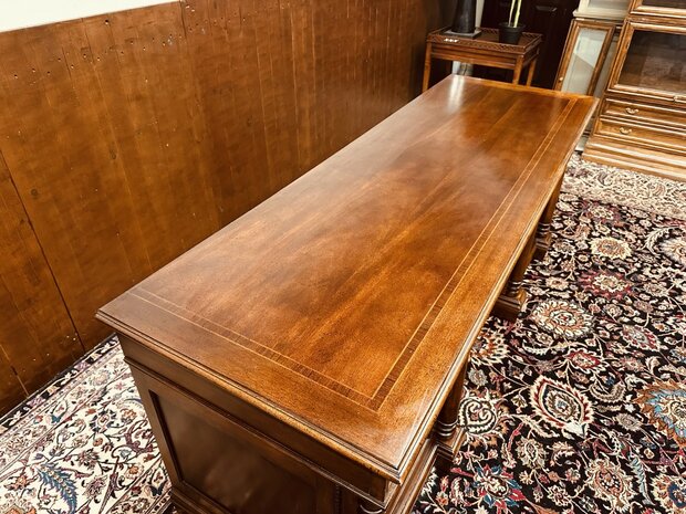 Klassiek-Antiek-Engels-Thomasville-Bureau