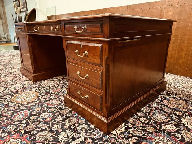 Klassiek-Engels-Antiek-Globe-Wernicke-Bureau-Partnerdesk