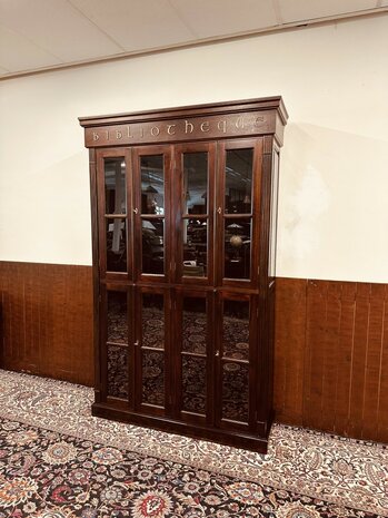 Klassiek-Engelse-Bibliotheekkast-Boekenkast