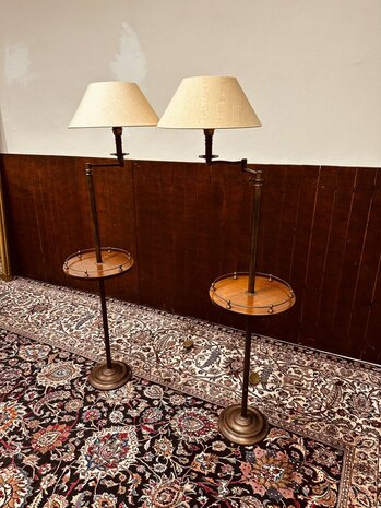 Klassiek-Engels-Antiek-Vloerlamp