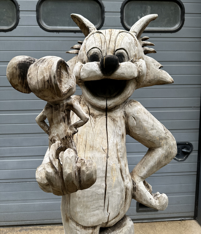 Levensgroot-houten-standbeeld-houtsnijwerk-kunstwerk-van-tom-en-jerry-3