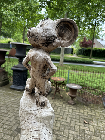 Levensgroot-houten-standbeeld-houtsnijwerk-kunstwerk-van-tom-en-jerry-6