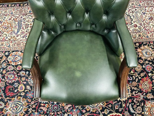 Engelse-Groene-Chesterfield-Bureaustoel