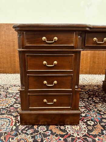 Klassiek-Engels-Bureau