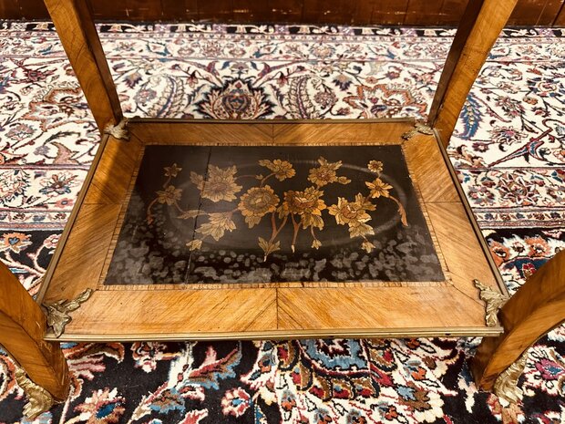 Antieke-Franse-Sidetable
