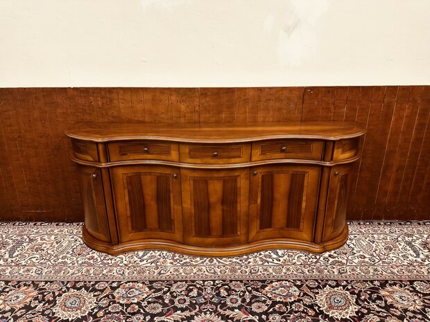 Klassieke-art-nouveau-Dressoir