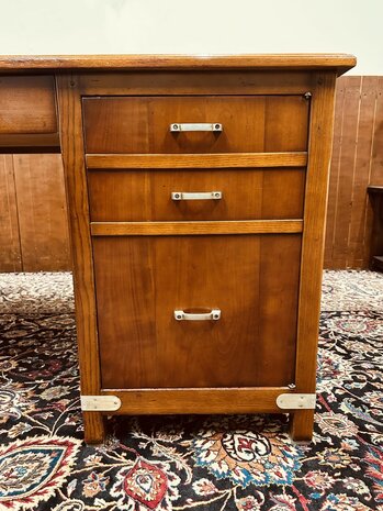 Klassiek-Italiaans-Assi-Dassolo-Bureau