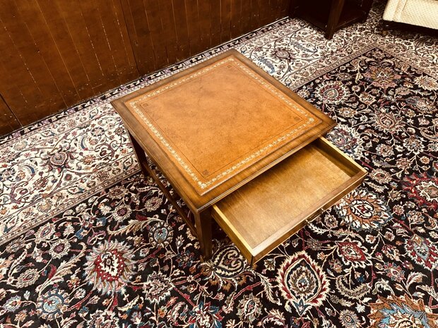 Klassiek-Engels-Bijzettafel