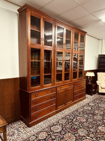 Klassiek-Engelse-Mahonie-Bibliotheekkast