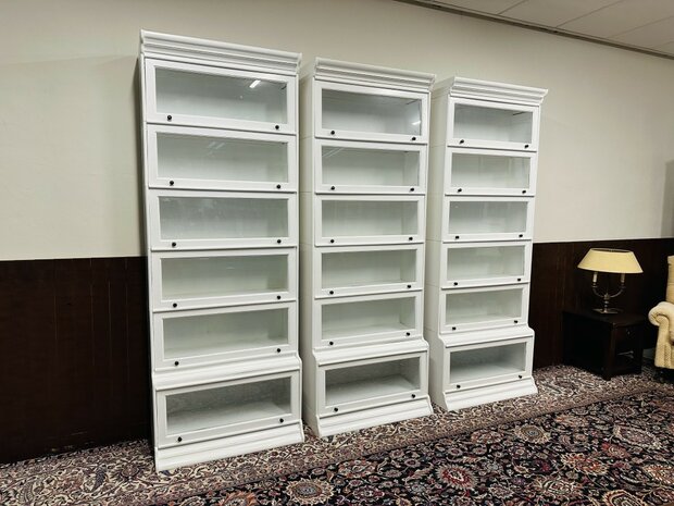 Klassiek-Engels-Witte-Globe-Wernicke-Boekenkast-