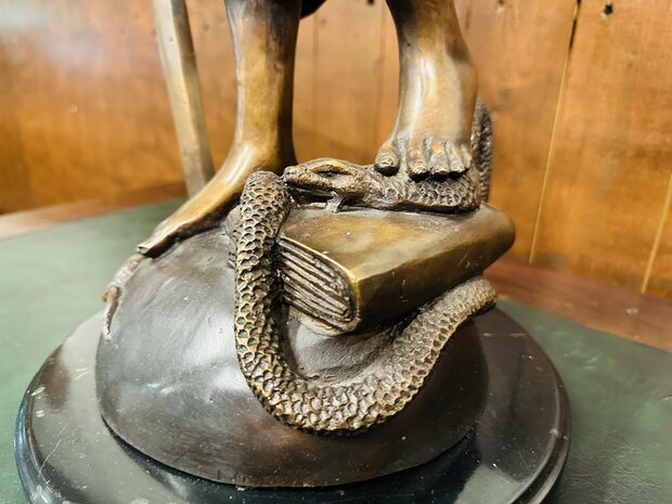 Bronzen-Beeld-Vrouw-Justitia