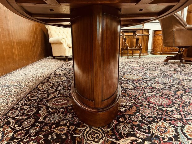 Engelse-Globe-Wernicke-Vergadertafel