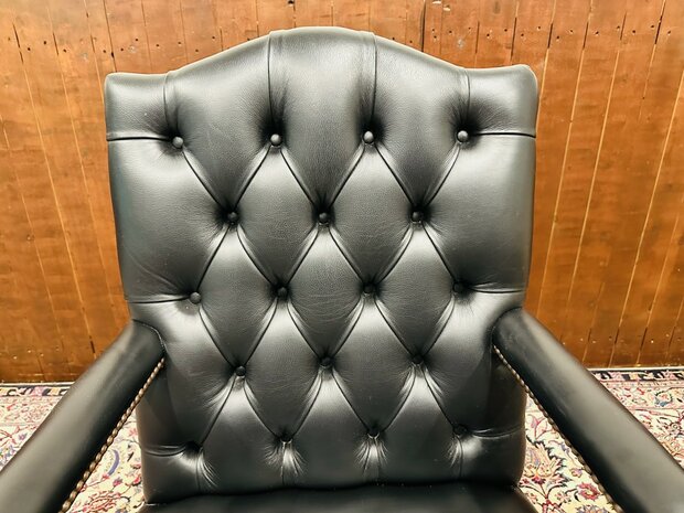 Engelse-President-Chair-Zwart