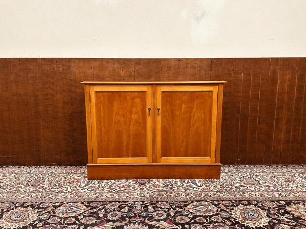 Klassiek-Engelse-Dressoir-Kantoorkast