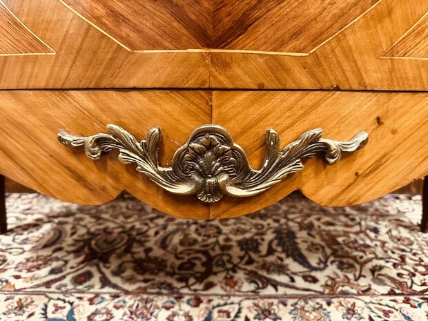 Klassieke-Franse-Barok-Dressoir