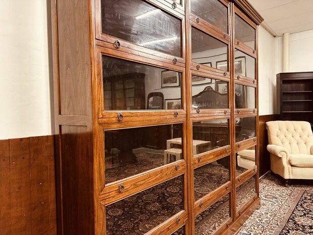 Grote-Klassiek-Engels-Engelse-Antiek-Antieke-Boekenkast-Bibliotheekkast